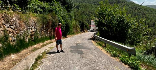 El primer edil afirma que la grandeza de la Diputación reside en escuchar “a quienes somos pequeños”. “Solo pedimos que contemple una inversión que para la institución puede ser mínima pero que para nosotros es vertebral”
