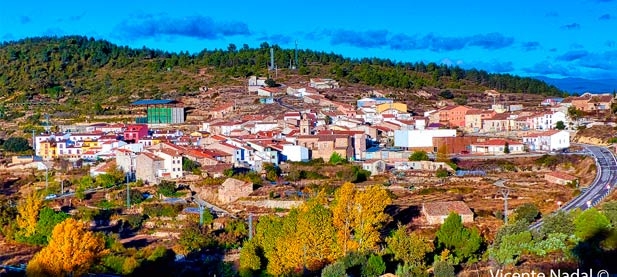 "Somos un territorio fértil que lucha con empeño para que la amenaza de la despoblación se convierta en futuro y oportunidades", afirma la alcaldesa de Villanueva de Viver