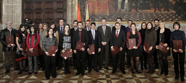 El President de la Generalitat, Alberto Fabra, ha hecho un llamamiento a todos los colectivos educativos para llegar a acuerdos y consensos necesarios, a través del "diálogo y el entendimiento" El President de la Generalitat, Alberto Fabra, ha hecho un llamamiento a todos los colectivos educativos para llegar a acuerdos y consensos necesarios, a través del "diálogo y el entendimiento"