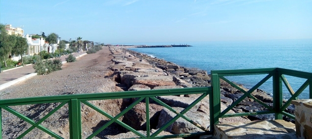 Bañuls asegura que la opción planteada “responde a la demanda de los ciudadanos y pone fin a las reivindicaciones de la plataforma en defensa de la playa que reclamaba la construcción de escolleras”