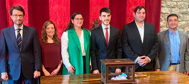El PP pide Rhamsés Ripollés que “presente documentos que acrediten que la Agencia Antifraude se equivoca”. “No presentar ninguna documentación avala la resolución de la AVAF y demuestra que aquí entró la corrupción de la mano del PSOE”. El PP pide Rhamsés Ripollés que “presente documentos que acrediten que la Agencia Antifraude se equivoca”. “No presentar ninguna documentación avala la resolución de la AVAF y demuestra que aquí entró la corrupción de la mano del PSOE”.