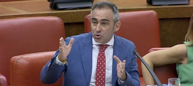 Barrachina: "Esta estrategia del ministro socialista de Fomento obedece a una campaña orquestada por los alcaldes del PSOE que dicen que ahora no hay trenes hasta el norte de Castellón"