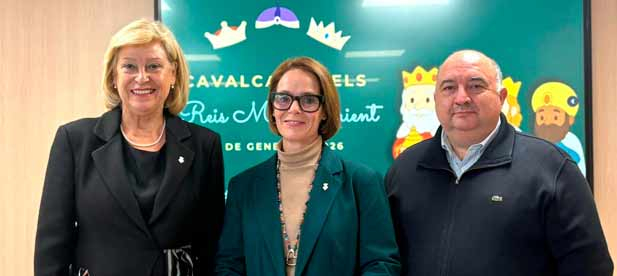 La llegada de los Reyes Magos al Grao tendrá lugar a las 16:00 horas y la Cabalgata dará comienzo a las 18:30, con final en la Plaza Mayor. Habrá recorrido de los Reyes Magos en vehículos por los barrios. La llegada de los Reyes Magos al Grao tendrá lugar a las 16:00 horas y la Cabalgata dará comienzo a las 18:30, con final en la Plaza Mayor. Habrá recorrido de los Reyes Magos en vehículos por los barrios.