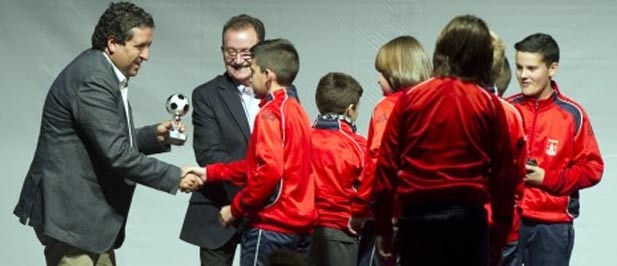 Javier Moliner también ha hecho referencia al Colegio Diputación de Penyeta Roja,uno de los más reconocidos centros de promoción deportiva de España en atletismo
