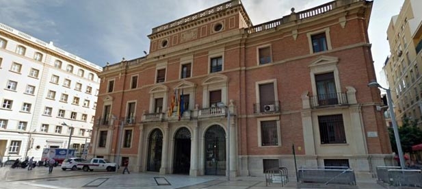 Los populares proponen rebajar impuestos y proponen que el recargo provincial sobre el IAE se baje al 10% para favorecer la competitividad y creación de empleo en la provincia  de Castellón