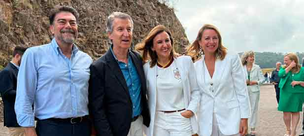 La proclamación de Begoña Carrasco refuerza el respaldo del PP nacional a la gestión del gobierno municipal. La proclamación de Begoña Carrasco refuerza el respaldo del PP nacional a la gestión del gobierno municipal.