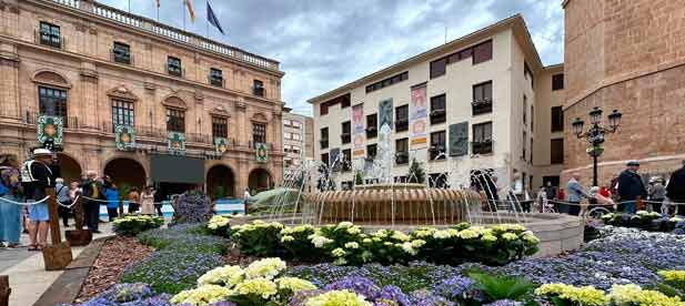 La alcaldesa de Castellón, Begoña Carrasco, ha mostrado su satisfacción por acoger por primera vez un pleno así y ha agradecido a sus miembros “a quienes esperamos con los brazos abiertos, orgullosa de la tradición, identidad e historia de nuestra ciudad” La alcaldesa de Castellón, Begoña Carrasco, ha mostrado su satisfacción por acoger por primera vez un pleno así y ha agradecido a sus miembros “a quienes esperamos con los brazos abiertos, orgullosa de la tradición, identidad e historia de nuestra ciudad”