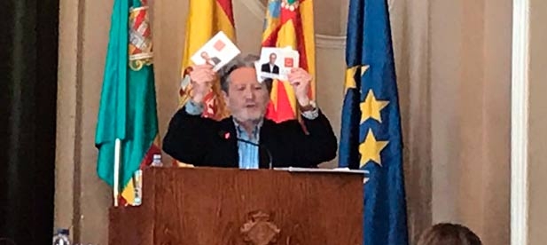 Los populares advierten presunta malversación de dinero público de Compromís al utilizar el Ayuntamiento y, por tanto, dinero de todos los castellonenses para enviar papeletas electorales de su candidatura europea de 2014