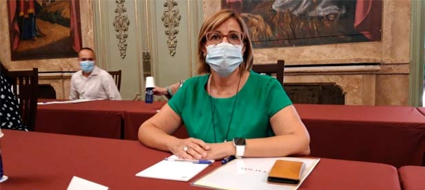 Susana Marqués, diputada provincial del PP, sostiene que "los alcaldes esperamos que la Diputación actúe de coraza frente al saqueo del PSOE. Nos jugamos el futuro de Castellón"