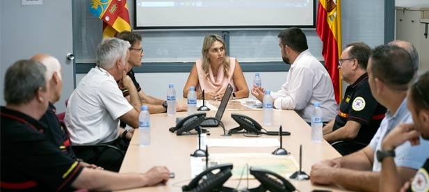 La Diputación Provincial de Castellón coordina un total de 750 efectivos (220 diarios). "Todos debemos tener especial cuidado para evitar cualquier imprudencia que pudiera provocar un incendio"