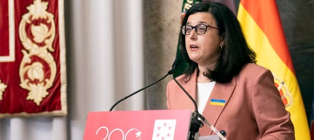 Nieves Martínez, diputada provincial del PPCS, reivindica la “excelencia de un sistema público que en manos del PSOE es hoy vulnerable y débil”. “La vida es lo único que importa”