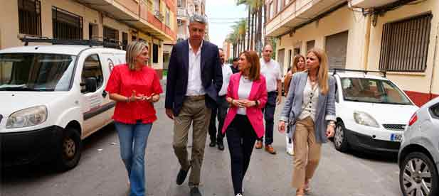 Sostiene Marta Barrachina “tolerancia cero” contra la okupación y reivindica las propuestas de Feijóo para acabar con “este castigo”, advirtiendo de que genera inseguridad, problemas de convivencia y familias que sienten que la ley no les ampara. Sostiene Marta Barrachina “tolerancia cero” contra la okupación y reivindica las propuestas de Feijóo para acabar con “este castigo”, advirtiendo de que genera inseguridad, problemas de convivencia y familias que sienten que la ley no les ampara.