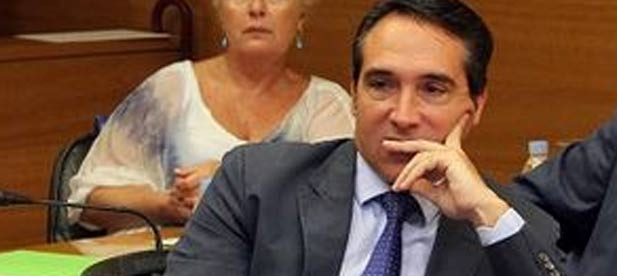  Ibáñez ha lamentado que Compromís “haya forzado al Parlamento valenciano a elegir a una persona que se jacta de no creer en las instituciones de las que forma parte”.
