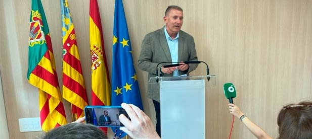 El Ayuntamiento se ha visto obligado a incrementar en 54.000 euros el contrato suscrito con Correos pasando de 270.000 euros a 324.000 euros